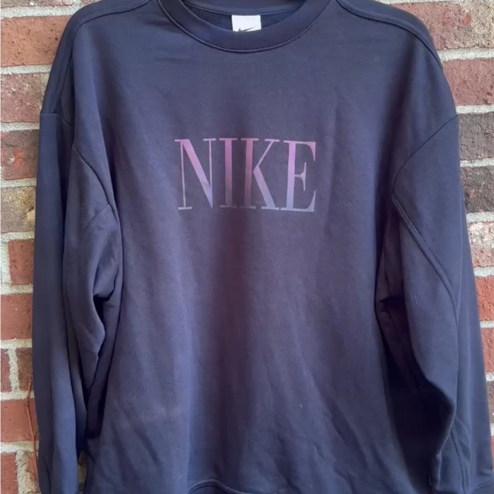 Nike Men's Black and Red Ombre Crewneck Sweater